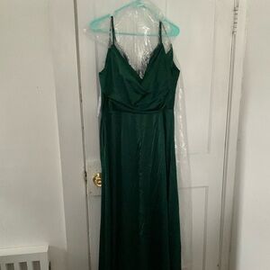 NWT David’s Bridal Juniper Bridesmaid Dress/Gown